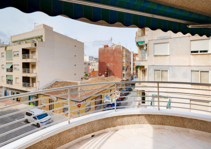 Sale · Apartment · Torrevieja · Paseo maritimo