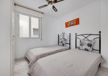 Sale · Apartment · Torrevieja · Paseo maritimo