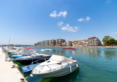 Sale · Apartment · Torrevieja · Puerto deportivo marina salinas