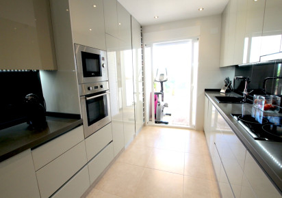 Sale · Apartment · Villamartin