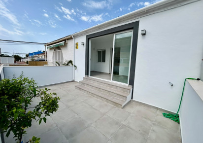 Sale · Bungalow · La Siesta - El Salado - Torreta · La Siesta