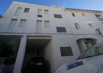 Sale · Casa de pueblo · Altea