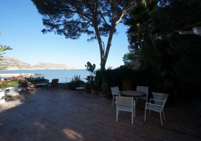 Sale · Casa de pueblo · Altea