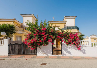 Sale · Chalet · Algorfa · LO CRISPIN