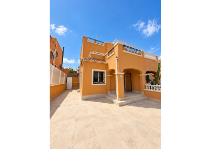 Sale · Chalet · Orihuela Costa · Dream Hills