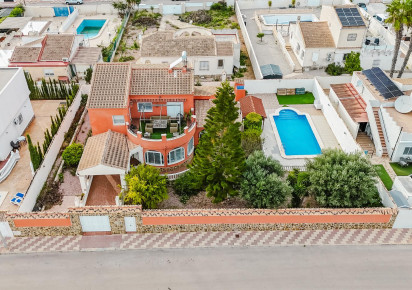 Sale · Chalet · Torrevieja · LA SIESTA