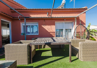 Sale · Chalet · Torrevieja · LA SIESTA