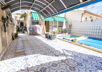 Sale · Chalet · Torrevieja · torreta III
