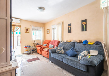Sale · Chalet · Torrevieja · torreta III