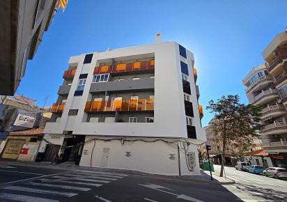 Sale · Commercial · Torrevieja