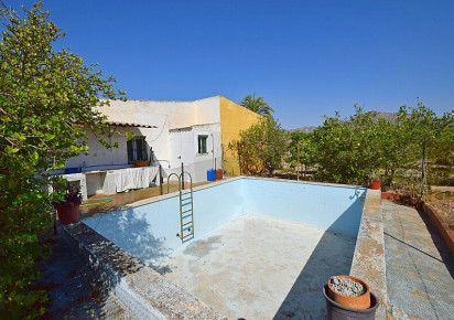 Sale · Country house · Albatera