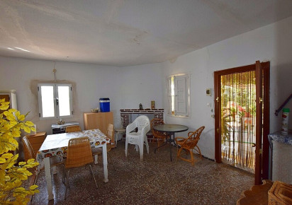 Sale · Country house · Albatera