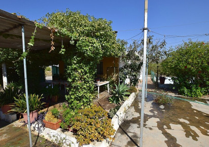 Sale · Country house · Albatera