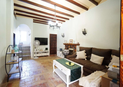 Sale · Country house · Benissa