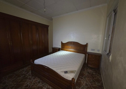 Sale · Country house · Catral