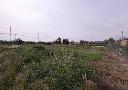 Sale · Country house · Catral