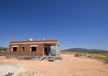 Sale · Country house · Pinoso