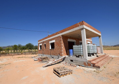 Sale · Country house · Pinoso