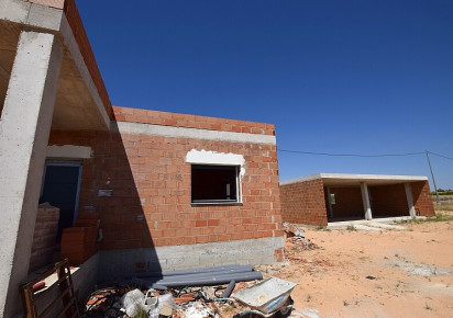 Sale · Country house · Pinoso