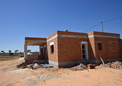 Sale · Country house · Pinoso