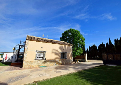 Sale · Country house · Rojales