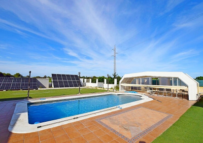 Sale · Country house · Rojales