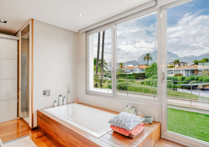 Sale · detached house · Benidorm