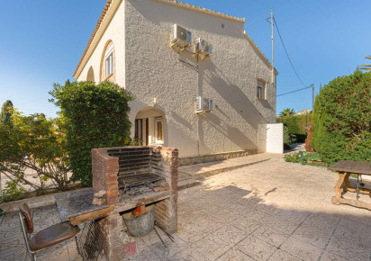 Sale · detached house · Calpe