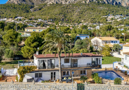 Sale · detached house · Calpe