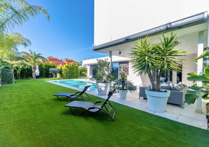 Sale · detached house · Calpe