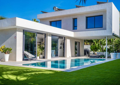 Sale · detached house · Calpe