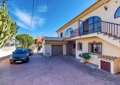 Sale · detached house · Calpe