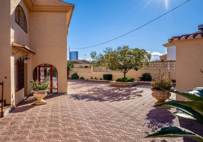 Sale · detached house · Calpe