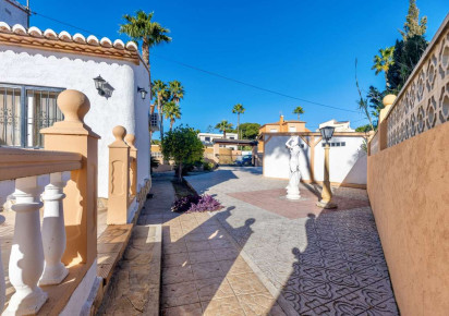 Sale · detached house · Calpe