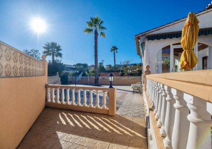 Sale · detached house · Calpe