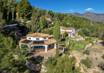 Sale · detached house · Calpe