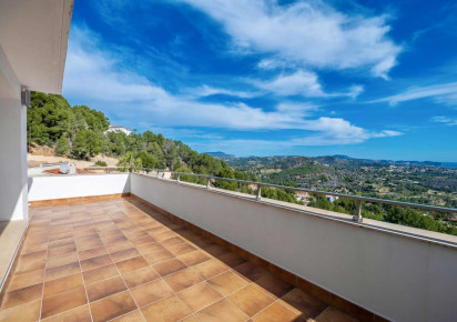 Sale · detached house · Calpe