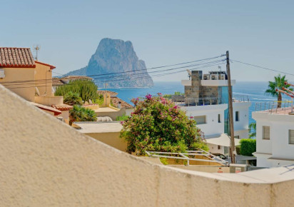 Sale · detached house · Calpe