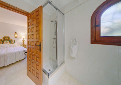 Sale · detached house · Calpe