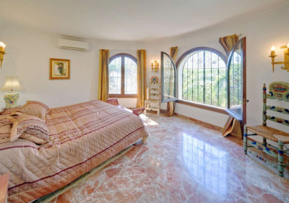 Sale · detached house · Calpe