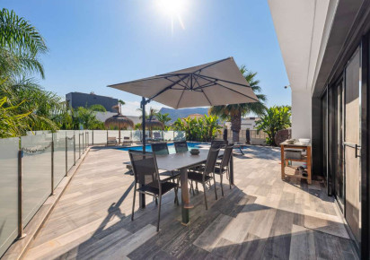 Sale · detached house · Calpe