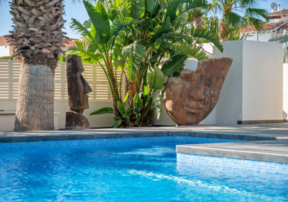 Sale · detached house · Calpe
