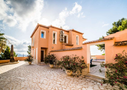 Sale · detached house · Calpe