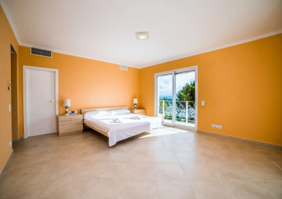 Sale · detached house · Calpe