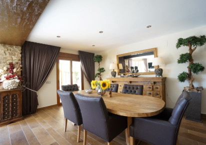 Sale · detached house · Calpe