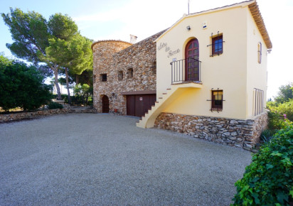 Sale · detached house · Calpe