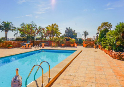 Sale · detached house · Calpe