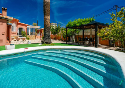 Sale · detached house · Calpe