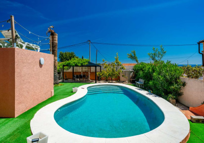 Sale · detached house · Calpe