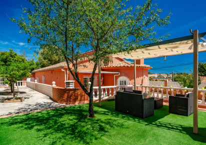 Sale · detached house · Calpe